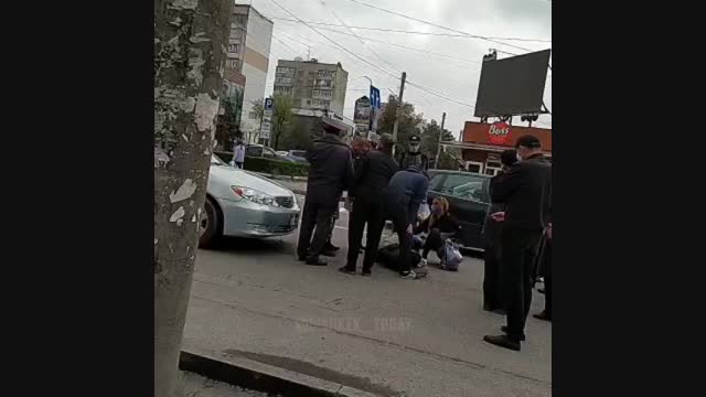 Бишкекте айдоочу жөө адамды сүзүп кетти