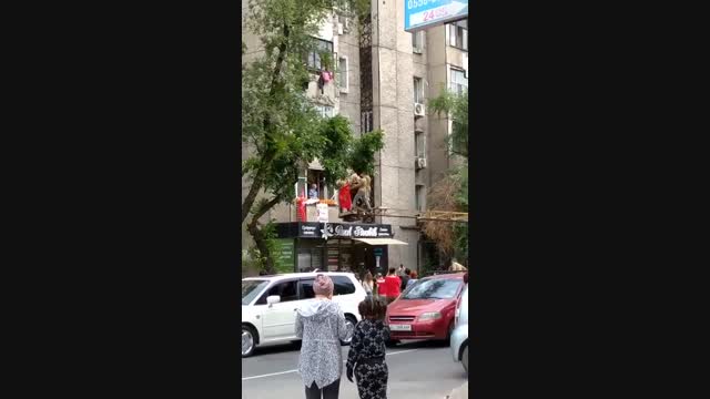 Ырчылар ардагерлерди куттукташты