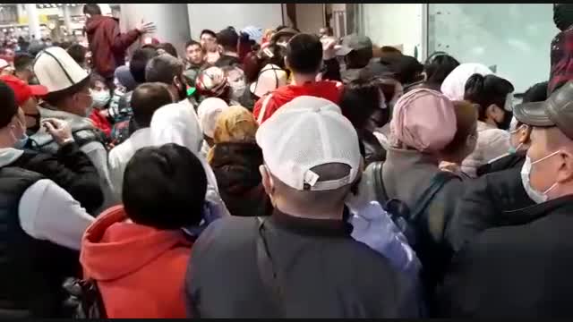 Кыргыз жарандары каттамды такыр жылдырып салабыз деп шарт коюшкандан кийин гана тынчышкан