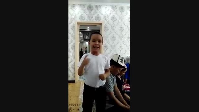 ЭЛДИК ВИДЕО: "Жүрөгүмдө Кыргызстан" 8 жаштагы баланын көркөм окуусунда