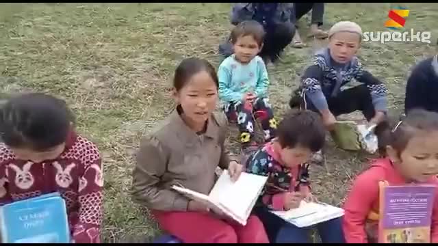 Аравандыктарды түйшөлткөн онлайн окуу
