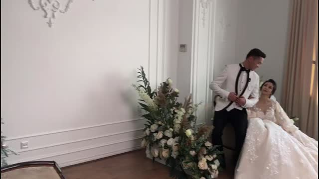 Джонни менен жубайы Айжандын тойдогу фотосессиясы