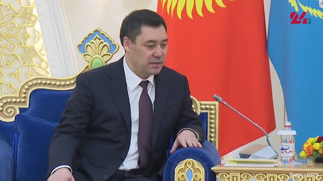 Садыр Жапаров Касым-Жомарт Токаевге казак тилинде ыр арнады 