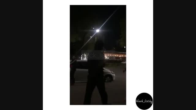 Бишкекте жоогазындарды үзгөн жарандарды видеого тартып калышты