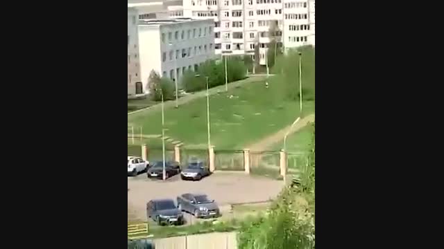 Казань шаарындагы мектепте белгисиз адамдар ок чыгарышты