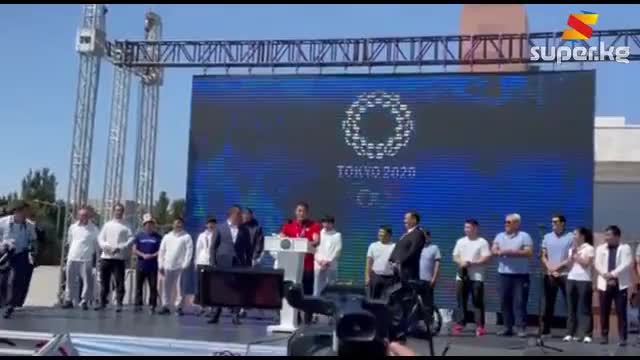 Акжол Махммудов аянттагы элге дем берди