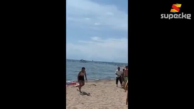Камчыбек Ташиев Ысык-Көлдө лагерге барды