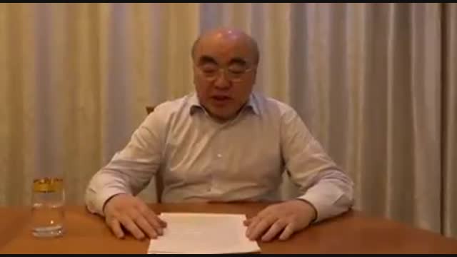 Аскар Акаев кечирим сурады