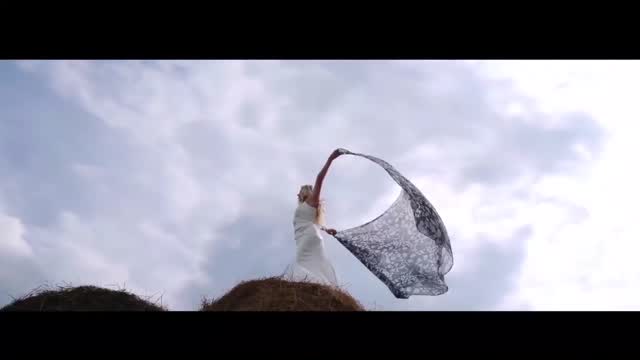 Орусиялык турист Кыргыз өлкөсү тууралуу ыр жаздырып, клип тартты