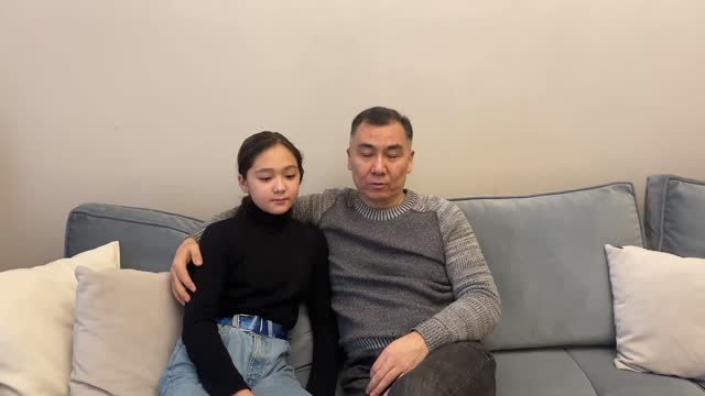 Равшан Жээнбеков эркиндикке чыкты