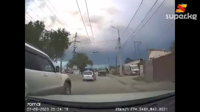 ‼️ Бишкекте троллейбус жана үч авто унаа катышкан жол кырсыгы катталды