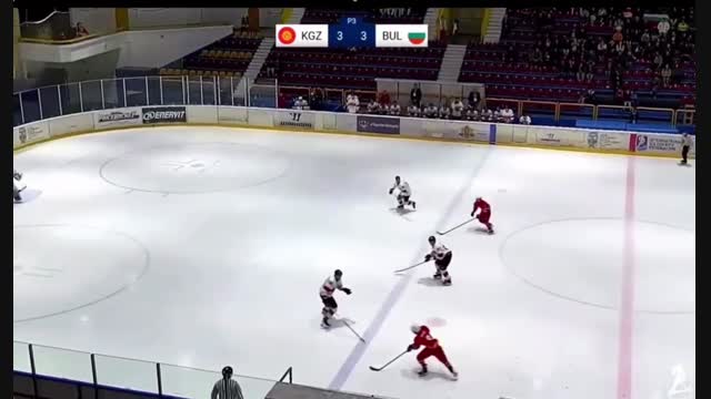 Кыргыз хоккейчилери дүйнө чемпионатын жеңиш менен баштады