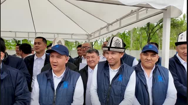 Бишкек мэри автобустун айдоочуларына президенттин айтканын эске салды