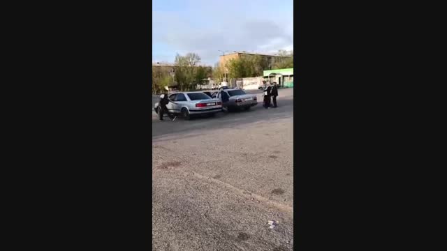 Достордун тамашасыбы? Милиция Токмоктогу окуя боюнча маалымат берди