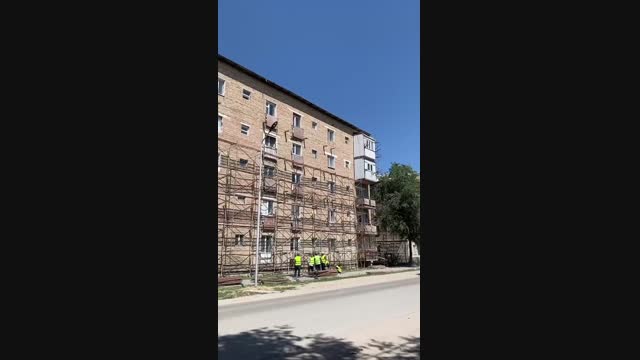 Бишкек менен Оштон калбай...Таласта көп кабаттуу үйлөрдүн фасаддары жаңыланууда