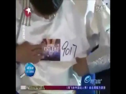 Кичинекей бала бүт Кытайды ыйлатты