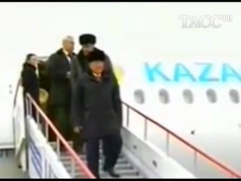 Н.Назарбаев: "Мамлекеттик кызматкерлер элге жакын болушу керек"
