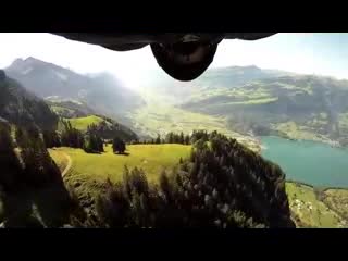 кызыктуу, коркунучтуу жана жагымдуу.