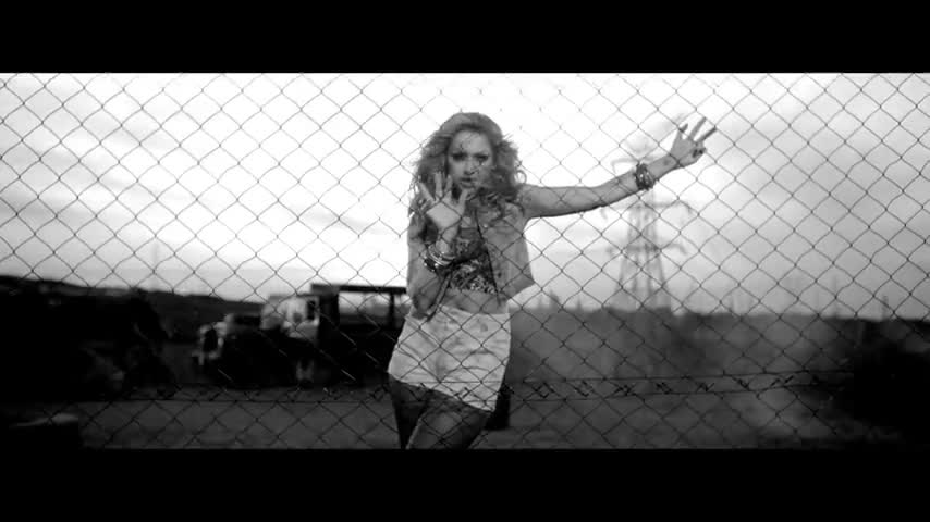 Hadise - Biz Burdayız