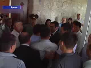 Украинада жа&#1187;ы парламенттин иши жанжал менен башталды! 