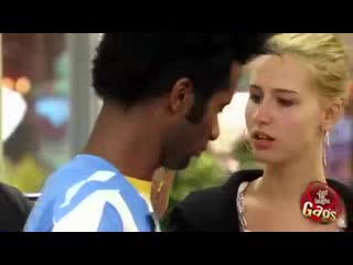 Аялынын көзүнө чөп салуу "тамаша"