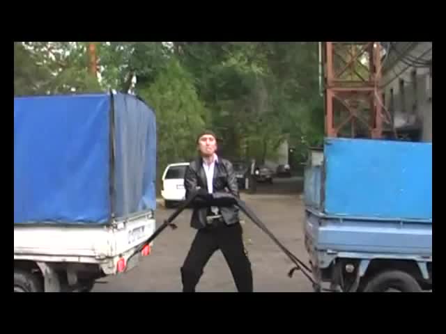 Кыргызстанда аябай к&#1199;чт&#1199;&#1199; адам