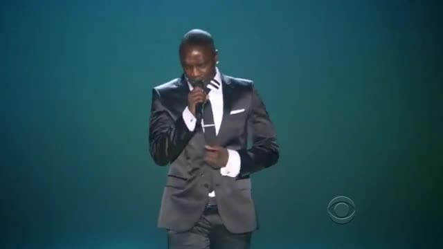 Akon "Victorya's Secret" мода шоусунда (2010)