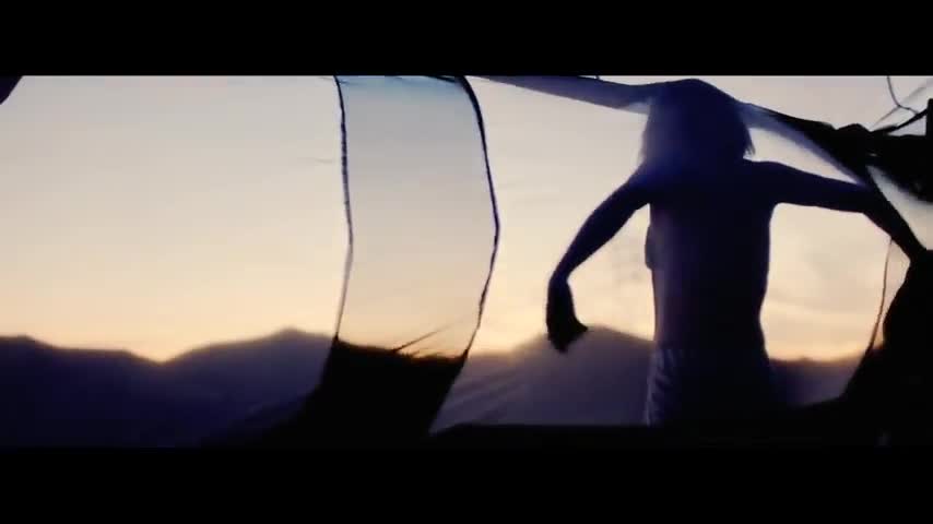 Shakira - Addicted To You