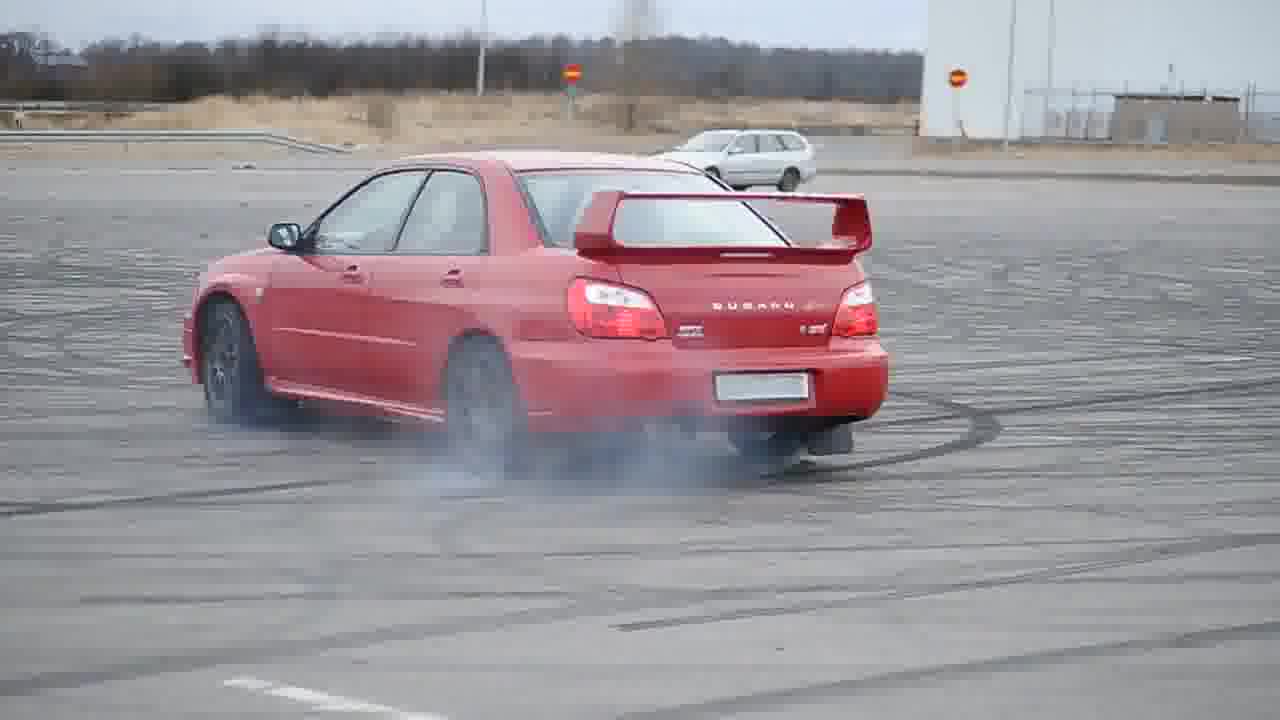 Suberu Impreza шаардын четинде