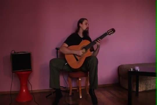 Мариуш Голи гитараны сыздатат