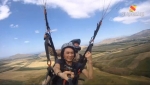Адамга канат бүтүргөн параплан